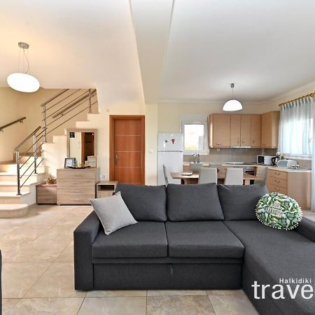 Villa Iris By Rentalspro Services - Agios Mamas Beach Extérieur photo