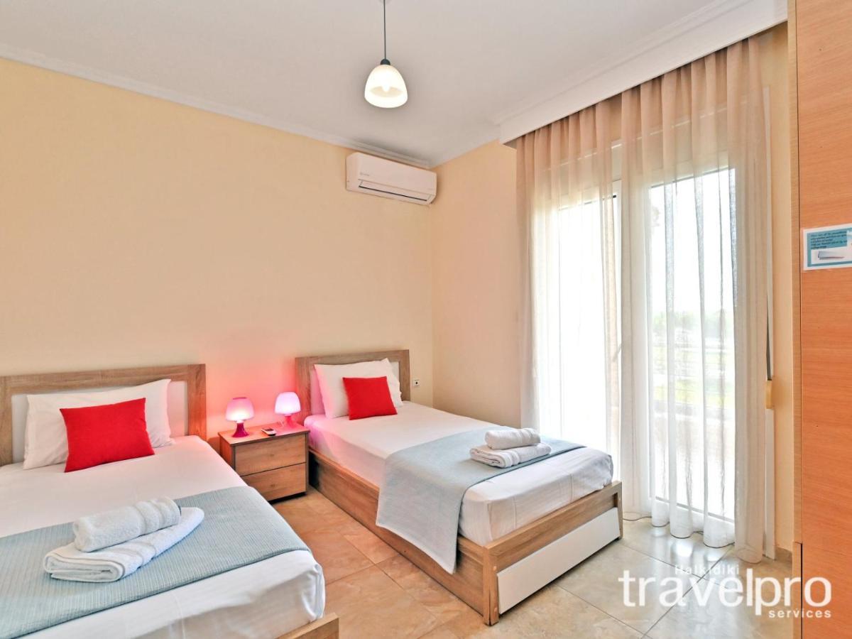 Villa Iris By Rentalspro Services - Agios Mamas Beach Extérieur photo