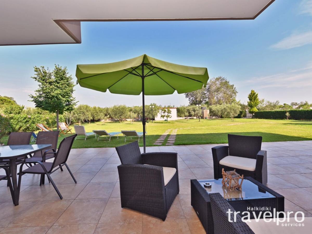 Villa Iris By Rentalspro Services - Agios Mamas Beach Extérieur photo