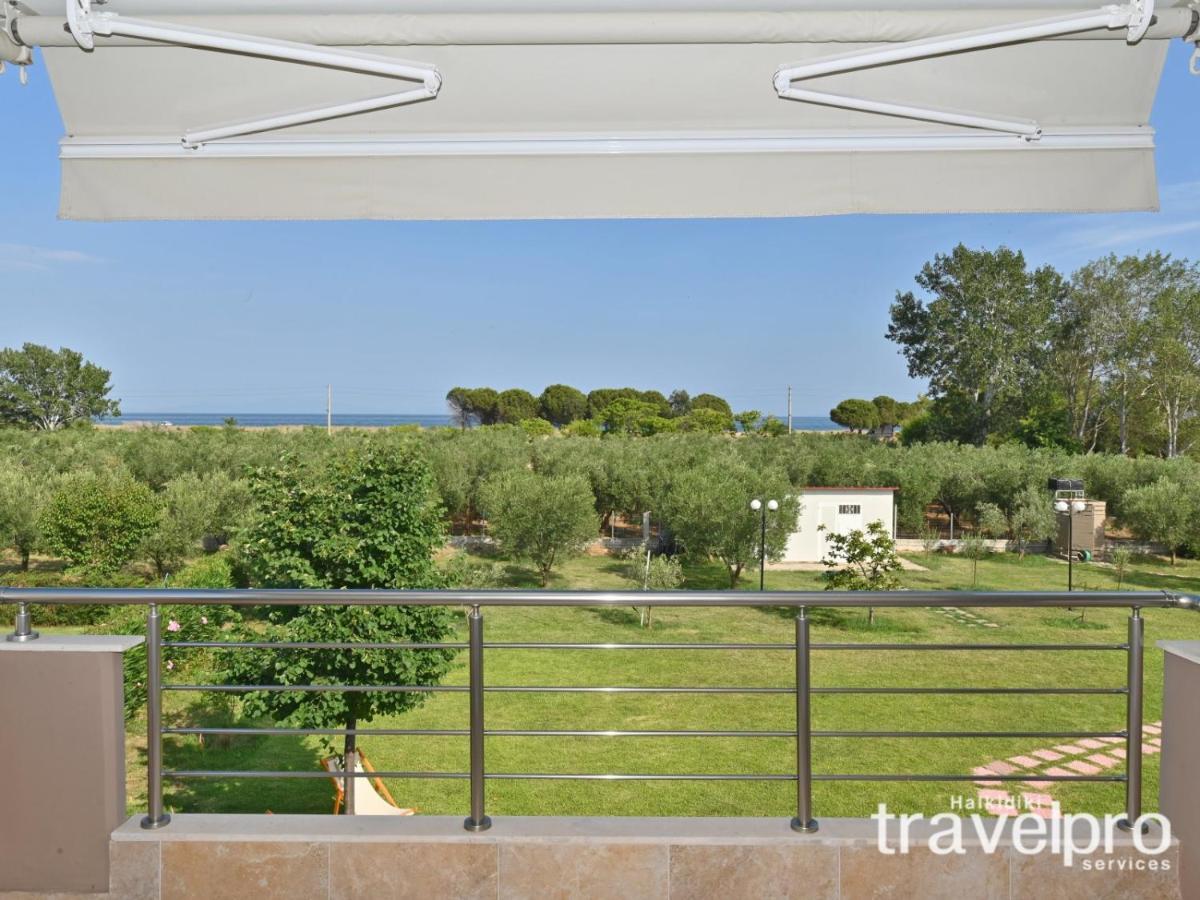 Villa Iris By Rentalspro Services - Agios Mamas Beach Extérieur photo