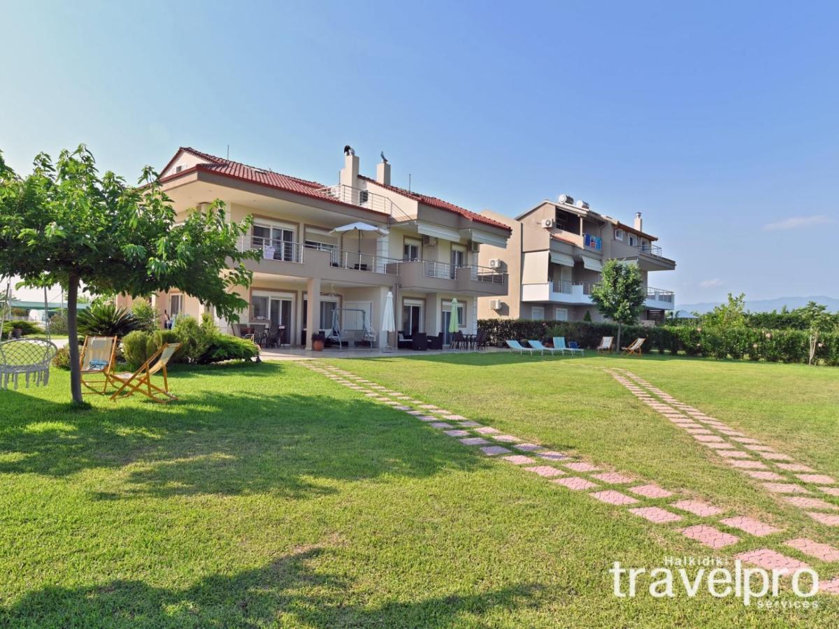 Villa Iris By Rentalspro Services - Agios Mamas Beach Extérieur photo