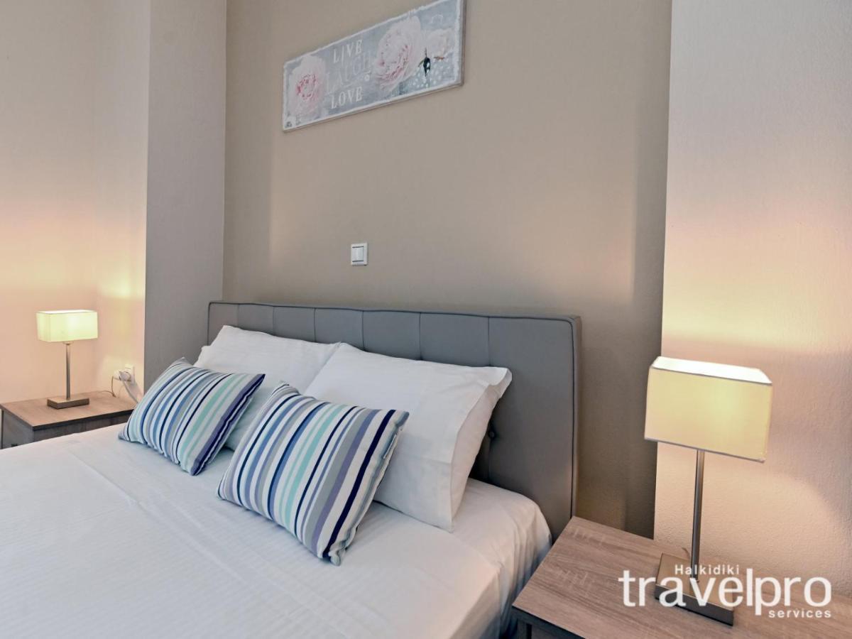 Villa Iris By Rentalspro Services - Agios Mamas Beach Extérieur photo
