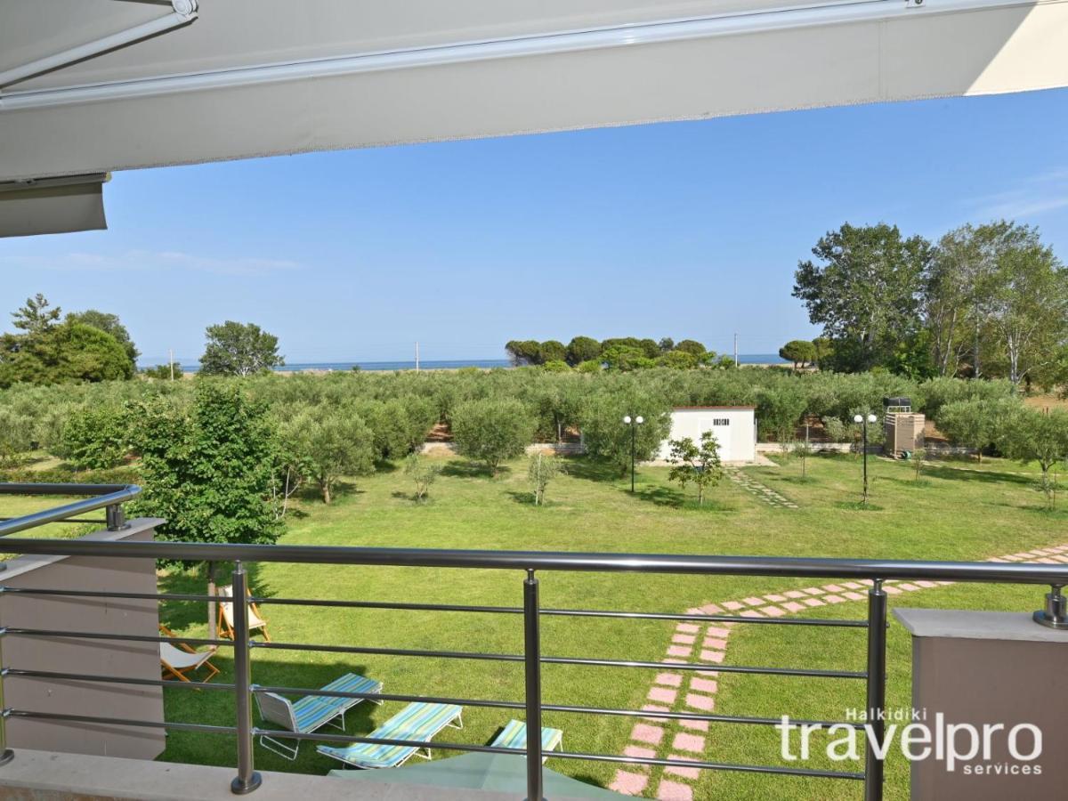 Villa Iris By Rentalspro Services - Agios Mamas Beach Extérieur photo