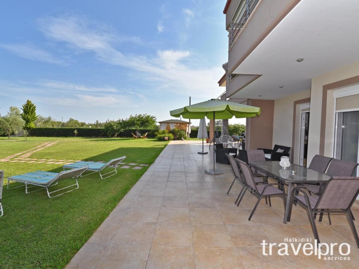 Villa Iris By Rentalspro Services - Agios Mamas Beach Extérieur photo