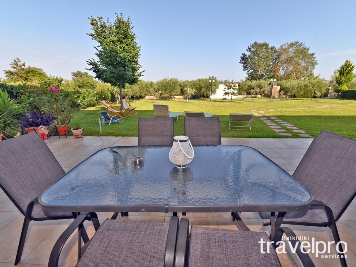 Villa Iris By Rentalspro Services - Agios Mamas Beach Extérieur photo