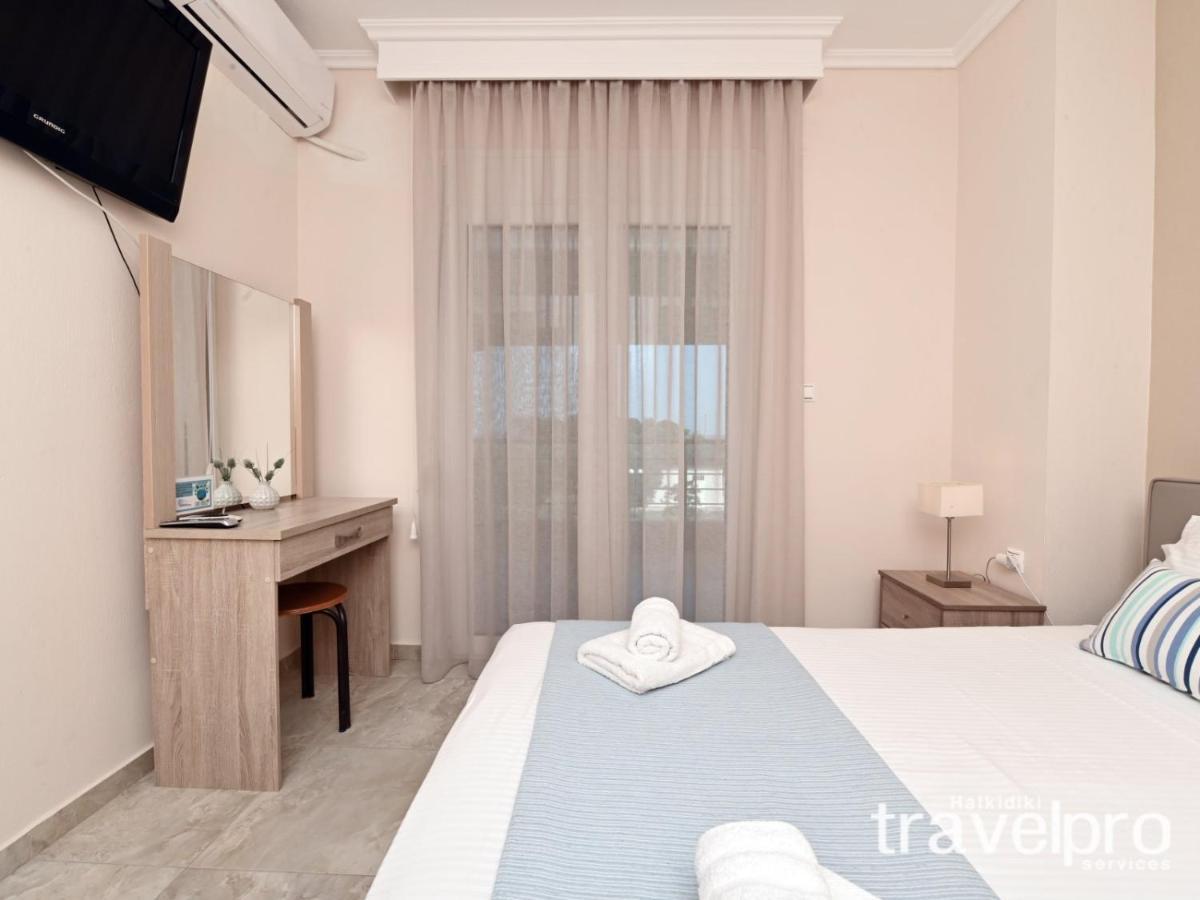 Villa Iris By Rentalspro Services - Agios Mamas Beach Extérieur photo