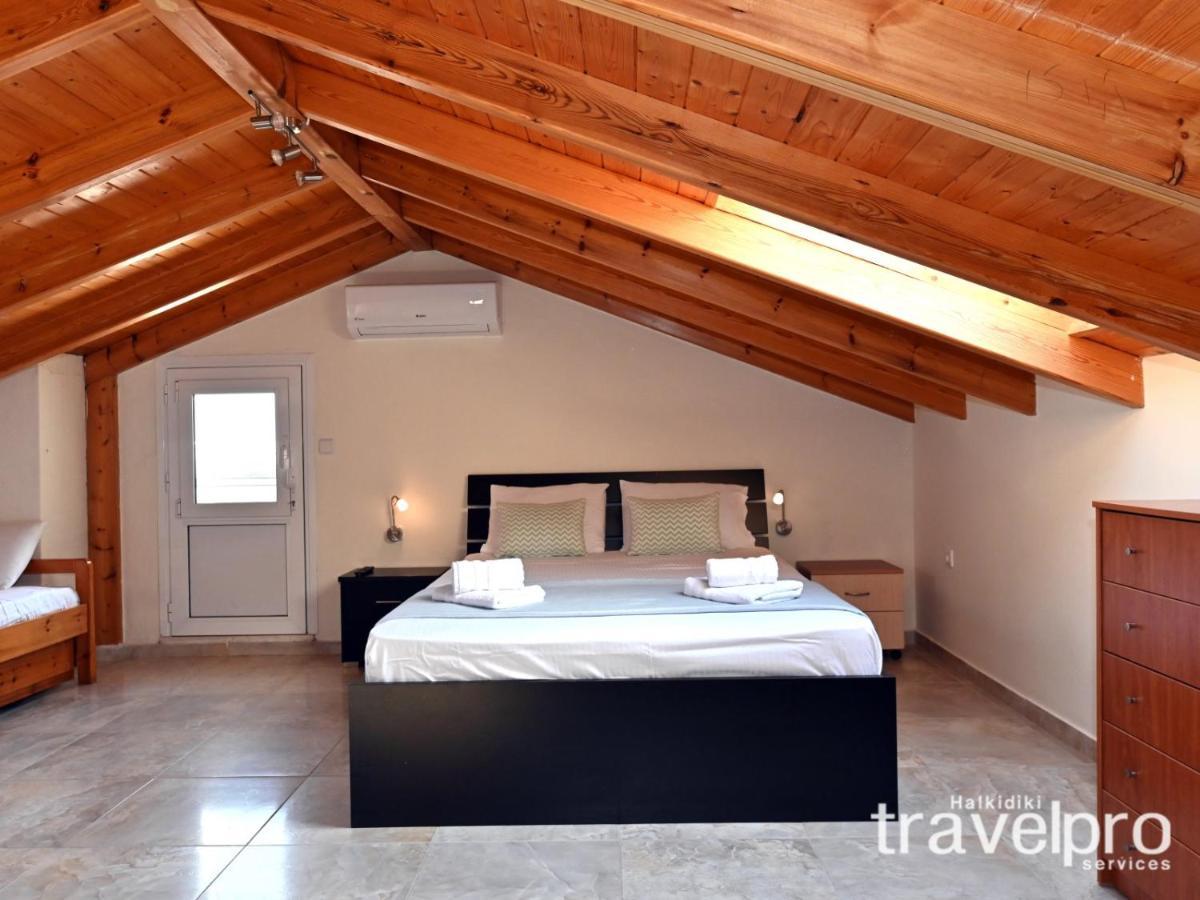 Villa Iris By Rentalspro Services - Agios Mamas Beach Extérieur photo