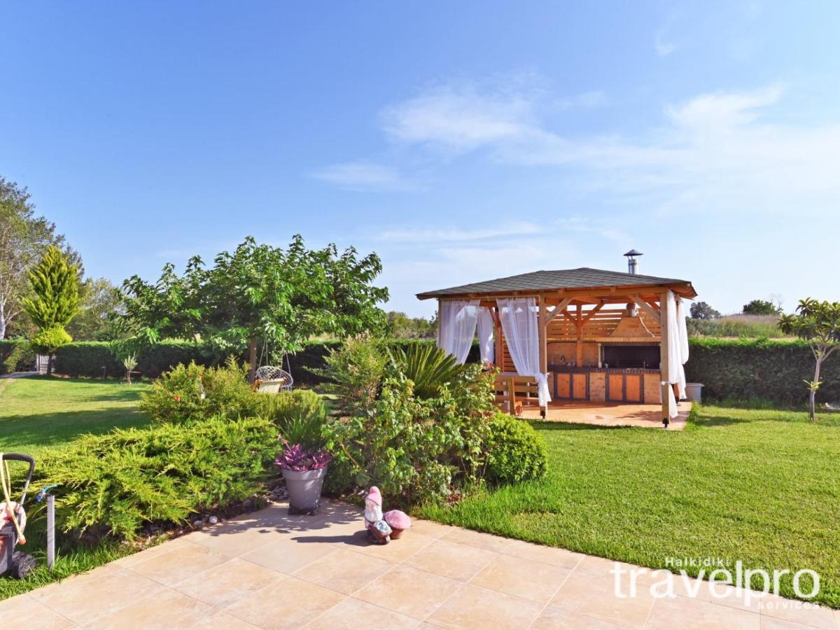 Villa Iris By Rentalspro Services - Agios Mamas Beach Extérieur photo