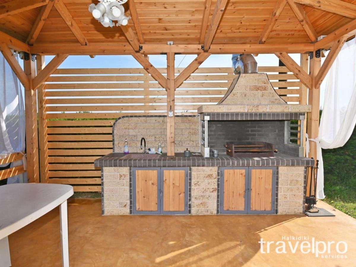 Villa Iris By Rentalspro Services - Agios Mamas Beach Extérieur photo