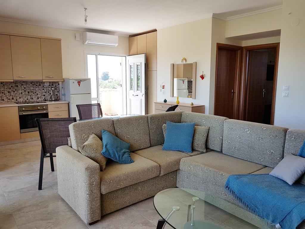 Villa Iris By Rentalspro Services - Agios Mamas Beach Extérieur photo