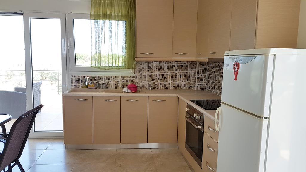 Villa Iris By Rentalspro Services - Agios Mamas Beach Extérieur photo