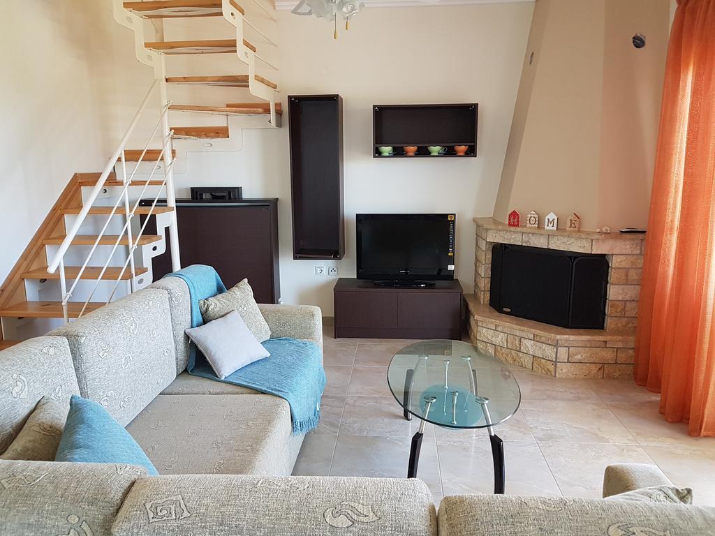 Villa Iris By Rentalspro Services - Agios Mamas Beach Extérieur photo