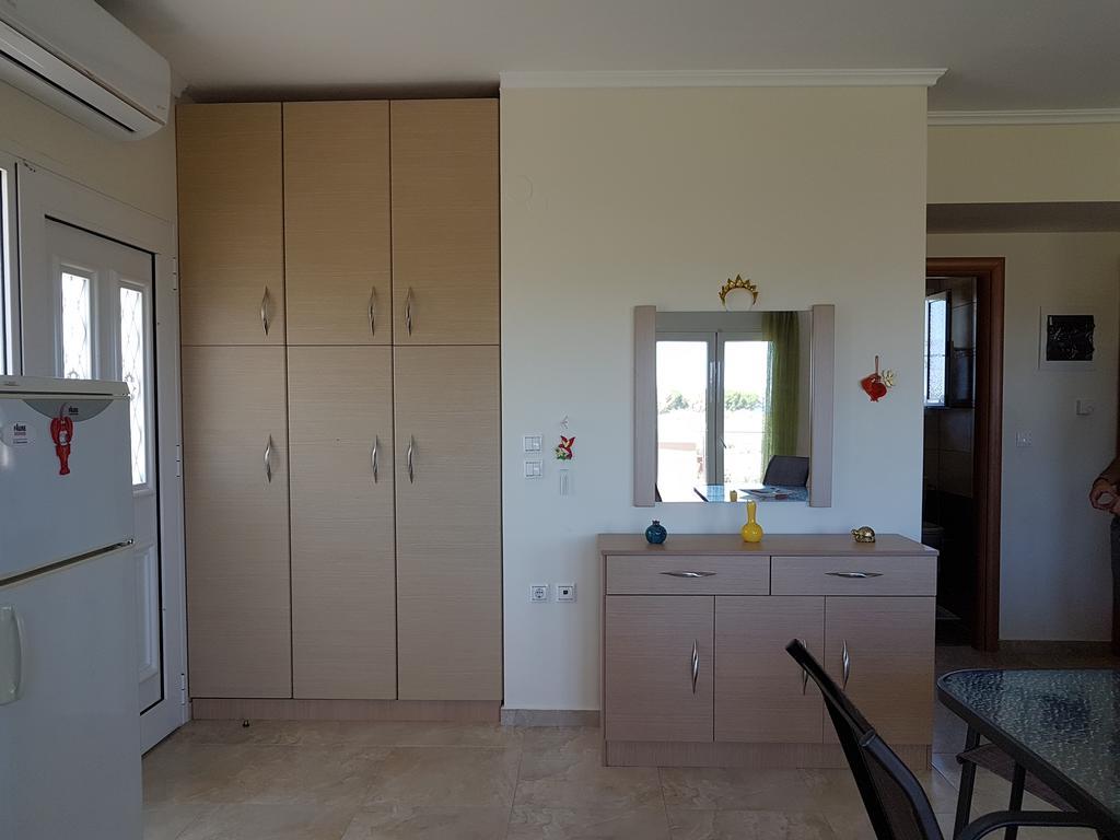 Villa Iris By Rentalspro Services - Agios Mamas Beach Extérieur photo