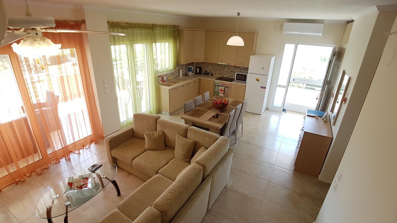 Villa Iris By Rentalspro Services - Agios Mamas Beach Extérieur photo